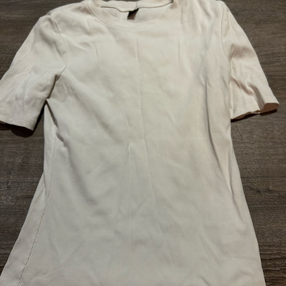 SHEIN Cream Short Sleeve Top